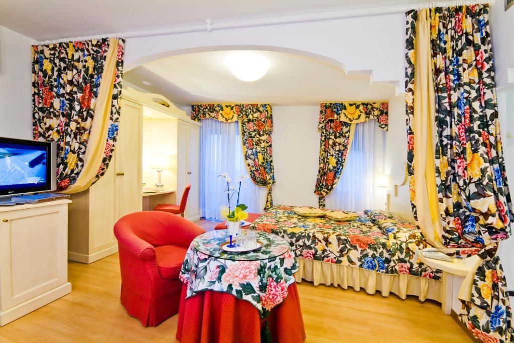 Hotel Panoramic Καόρλε Δωμάτιο φωτογραφία